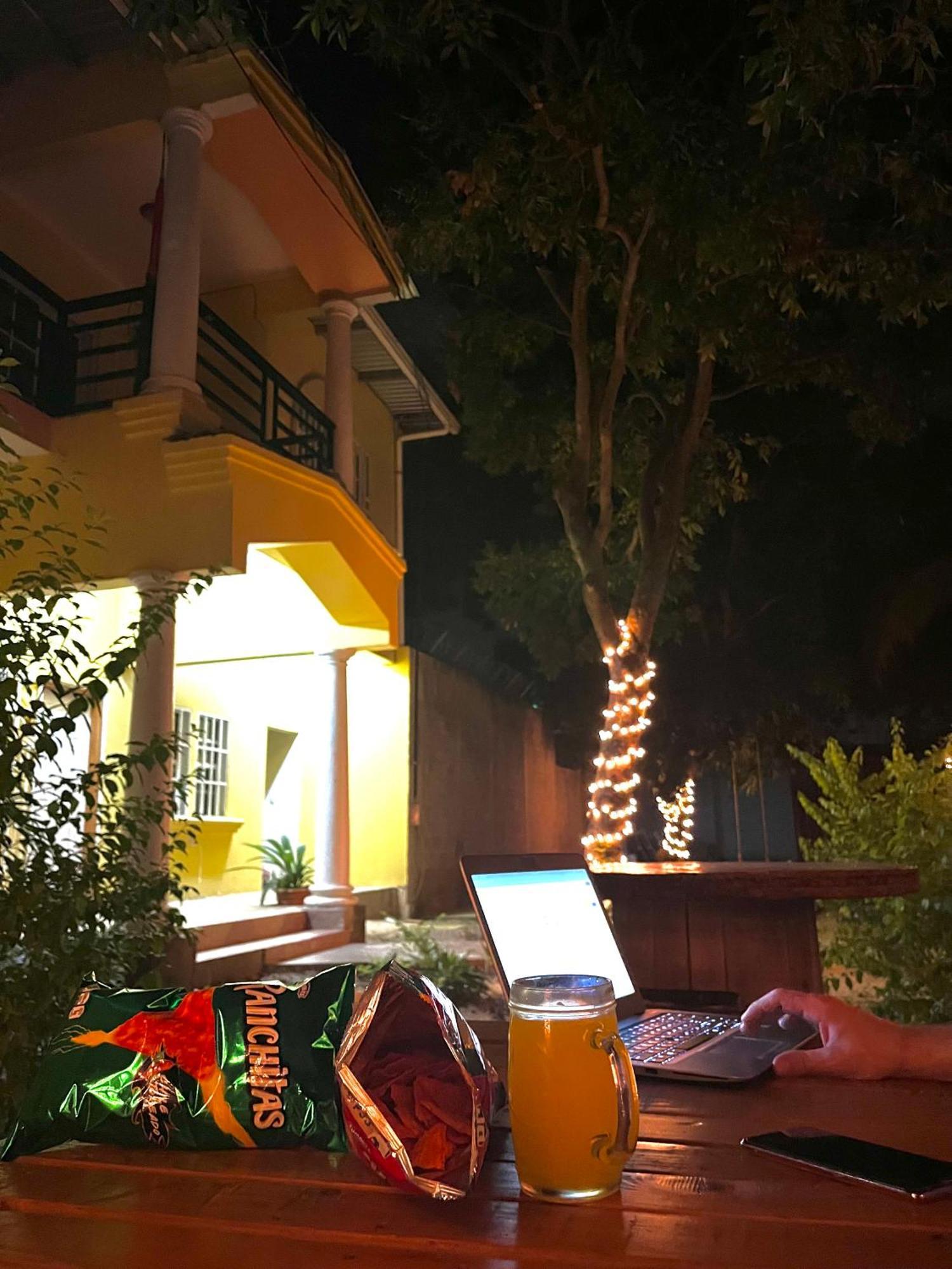 Mangohosting Hotel Comayagua Bagian luar foto