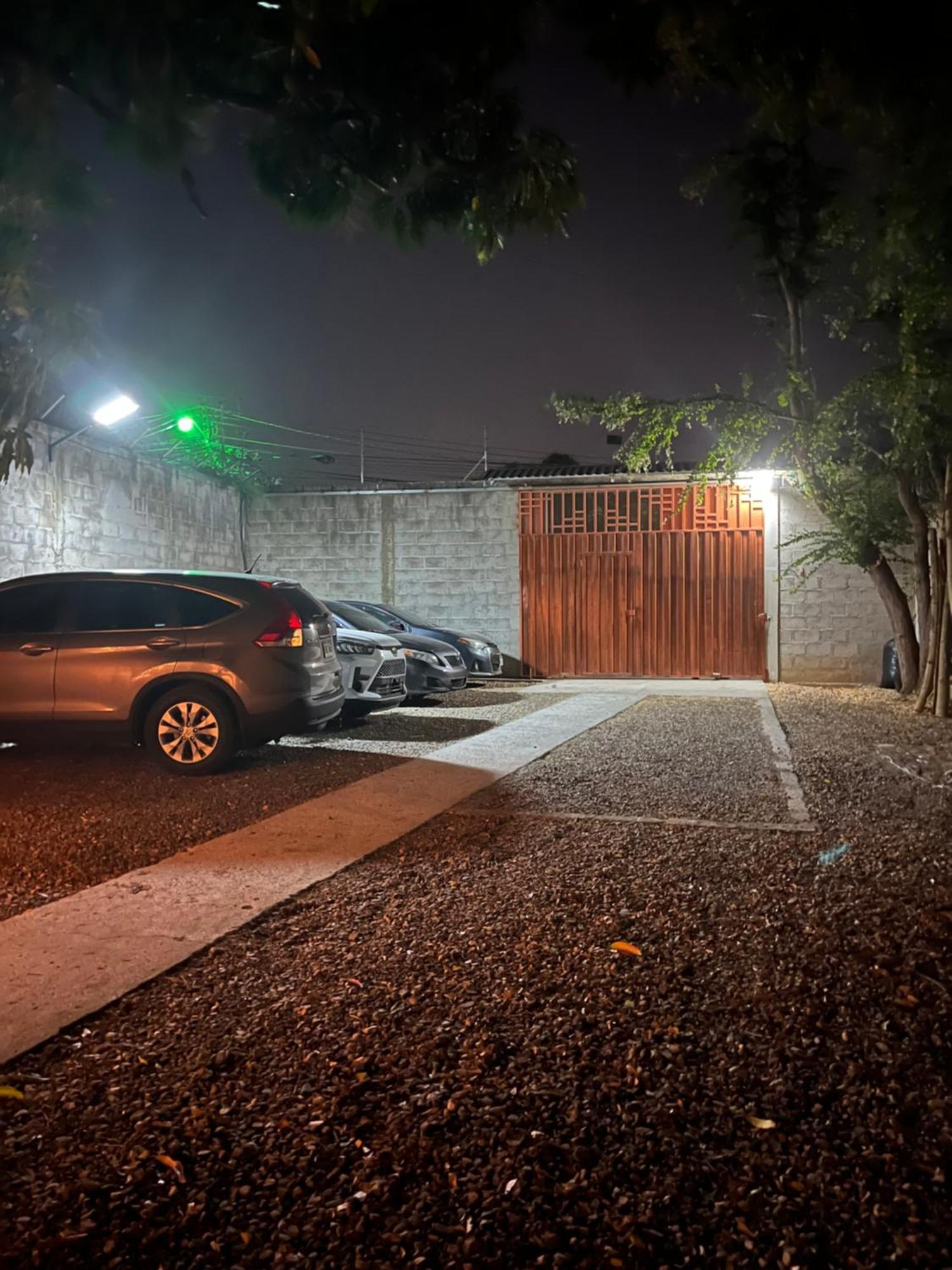 Mangohosting Hotel Comayagua Bagian luar foto