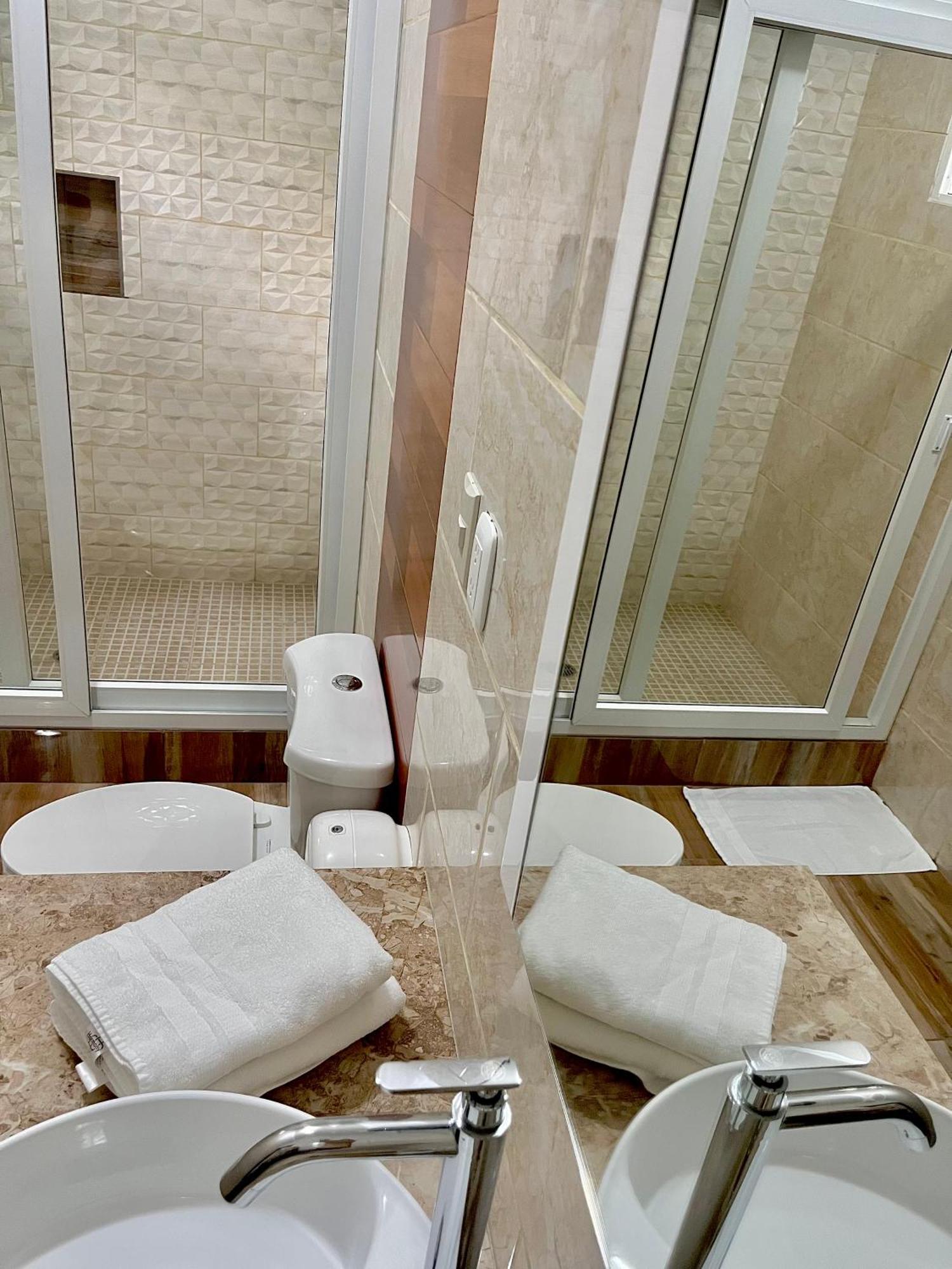 Mangohosting Hotel Comayagua Bagian luar foto