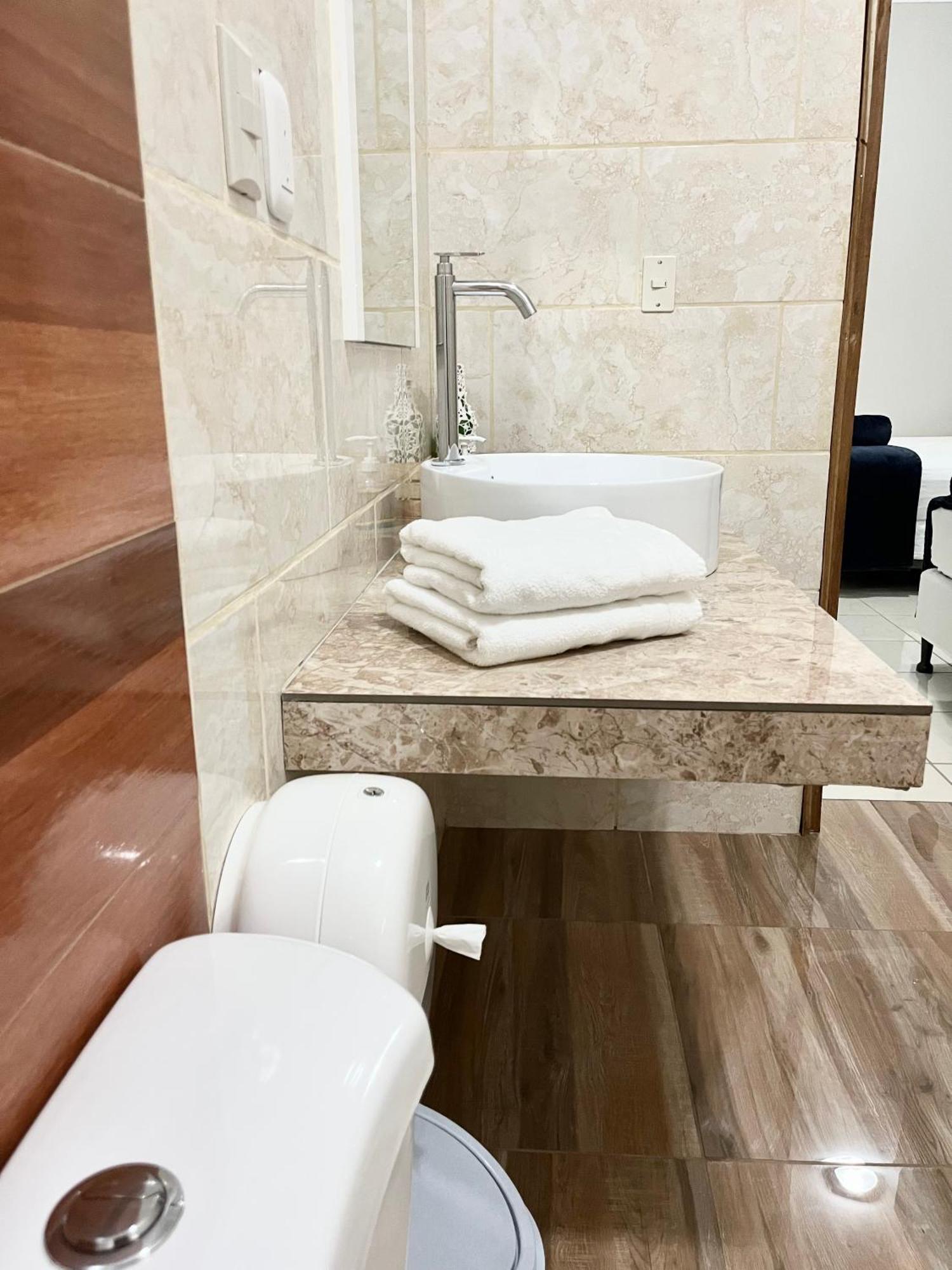 Mangohosting Hotel Comayagua Bagian luar foto