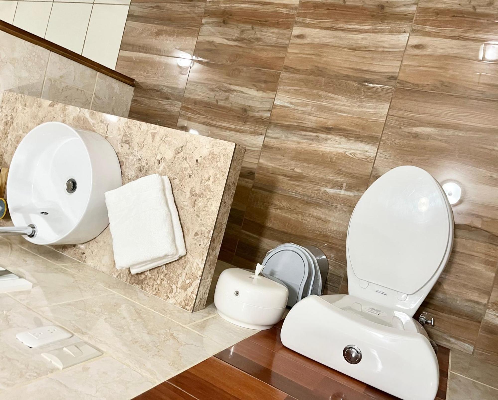 Mangohosting Hotel Comayagua Bagian luar foto